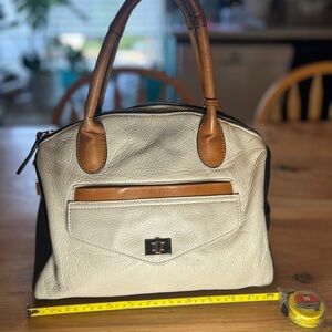 Danier Genuine Leather Luxury Cream and Tan Women's Handbag Like new